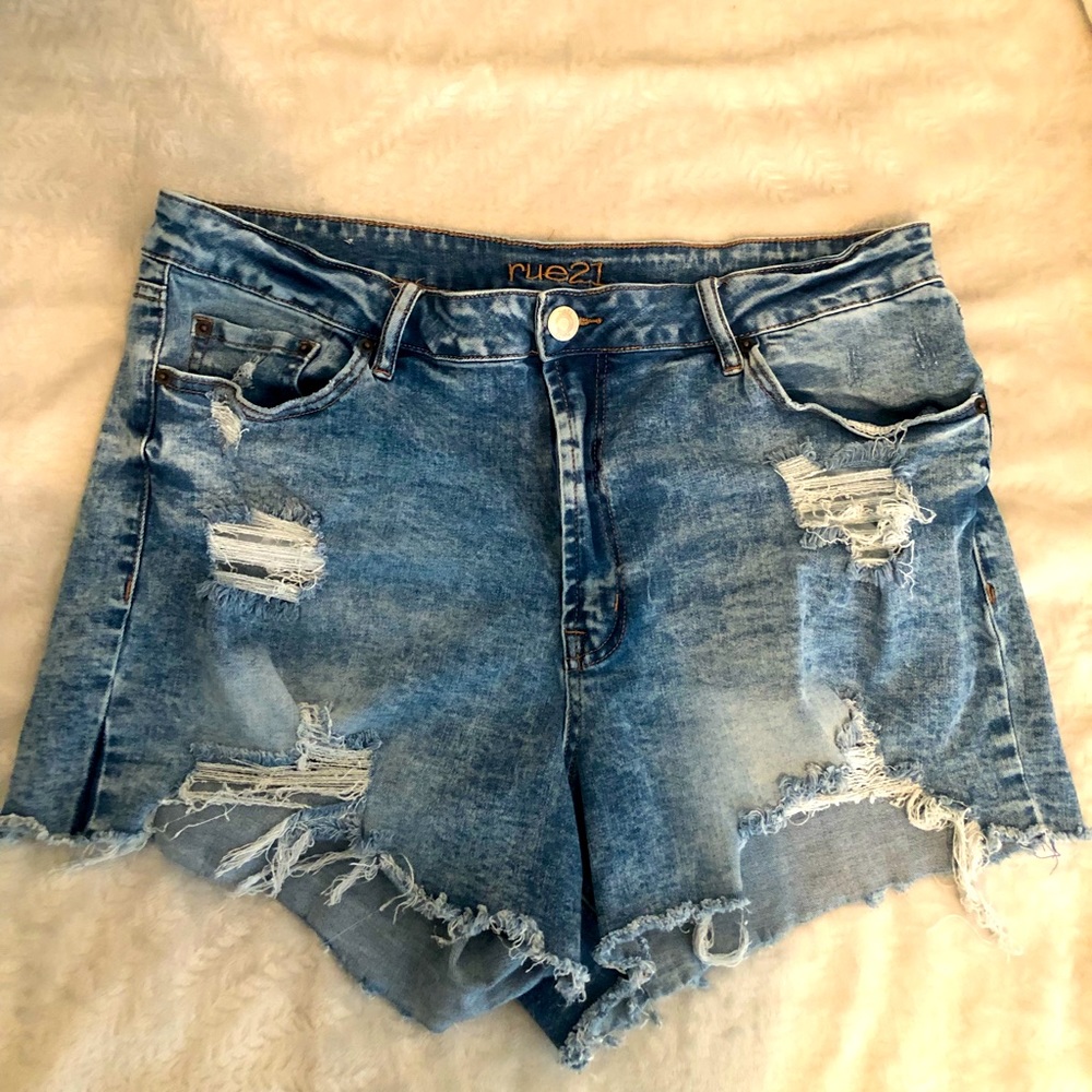 Festival cut off Jean shorts!